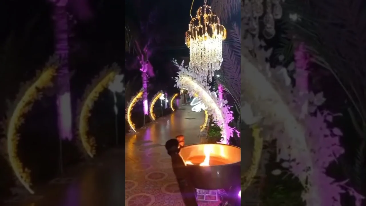 Fontaine décorative éclairée lors d’une réception